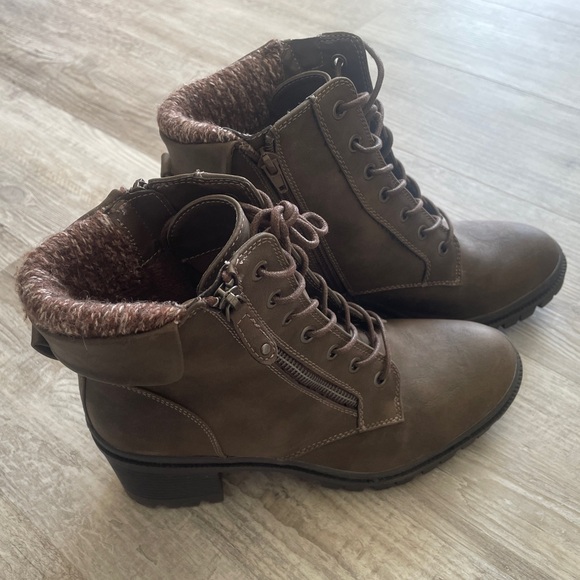 Denver Hayes Women's Sky Heeled Combat Boots - Taupe Brown, Women's size 9 - Picture 3 of 12